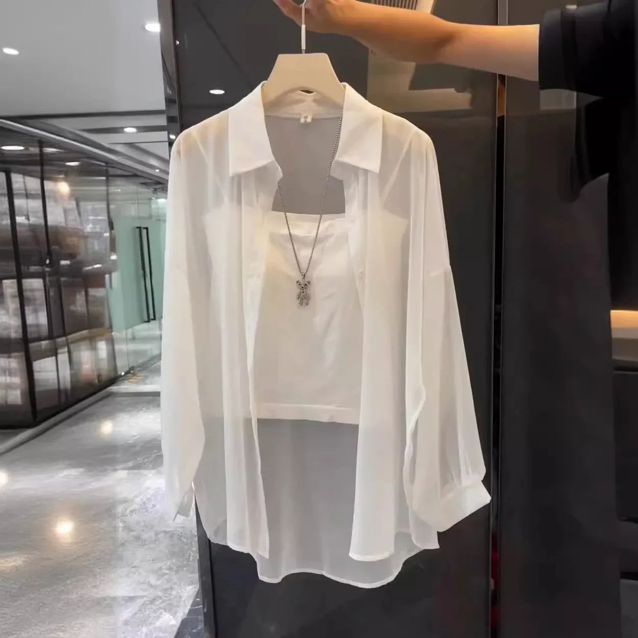 Women's Summer Lightweight Ice Sensation Pearl Shiny Sun Protection Shirt Outerwear Slender Commute Open Cardigan Top