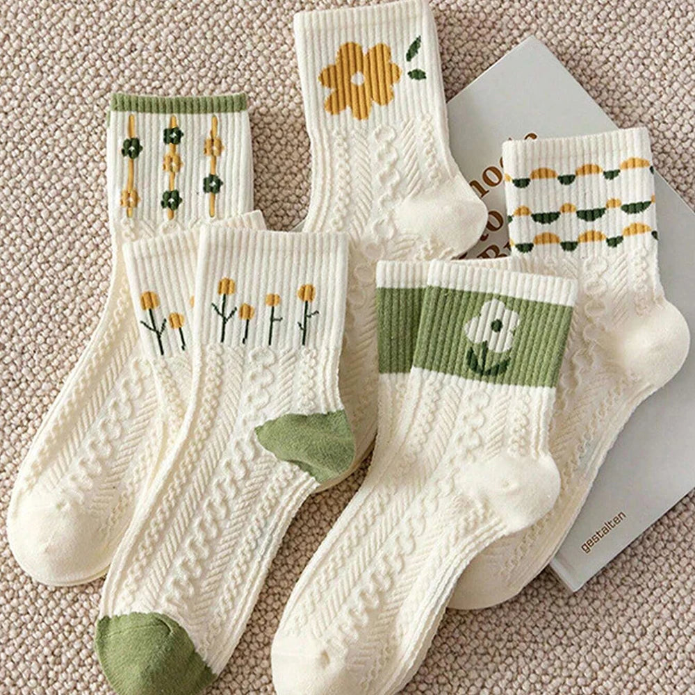 10 Pairs Women Cartoon Socks Creative Fashionable Printed Socks Soft Comfortable Lightweight Green Bottomed Midlength Socks