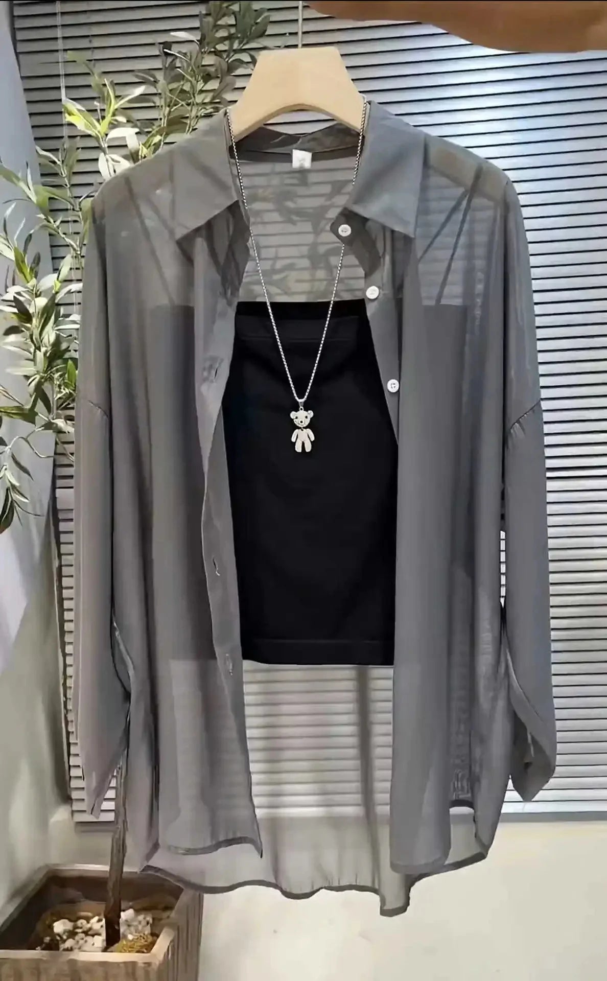 Women's Summer Lightweight Ice Sensation Pearl Shiny Sun Protection Shirt Outerwear Slender Commute Open Cardigan Top