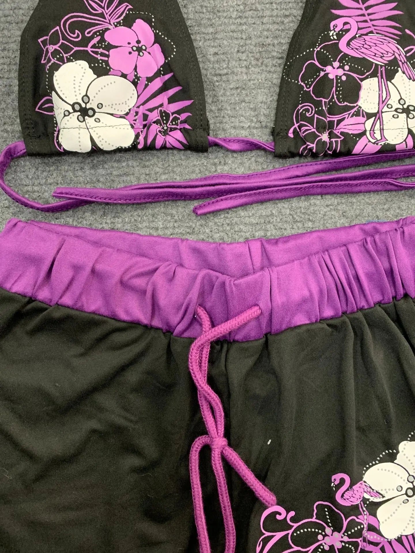 Spring and Summer Fashion Trend: Y2K Sexy Bikini - Ins European and American Niche Design, Figure-Hugging Swimsuit Set