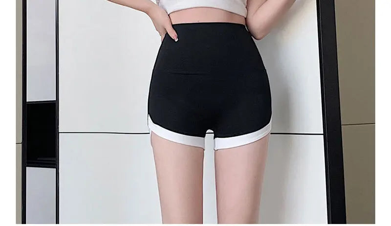 Summer wearing thin contrasting shorts leggings high waisted Barbie safety pants three point no awkward line shark pants for